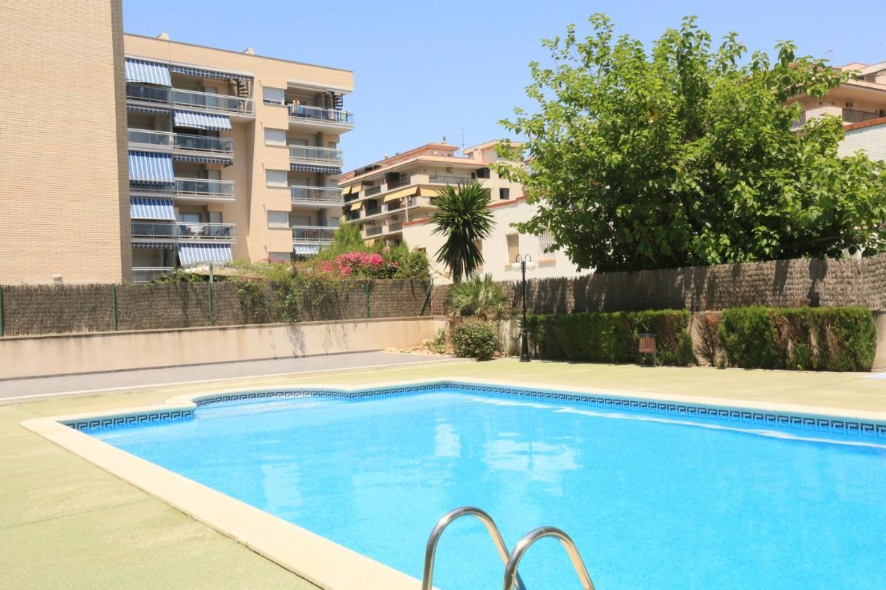 Roura 2 Planet Costa Dorada Apartment ลาปีเนดา ภายนอก รูปภาพ