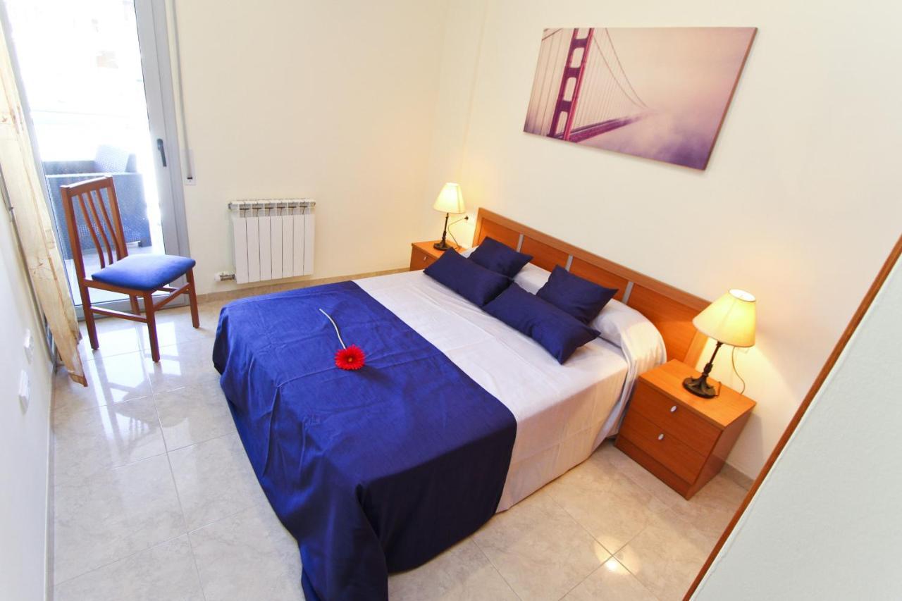 Roura 2 Planet Costa Dorada Apartment ลาปีเนดา ภายนอก รูปภาพ
