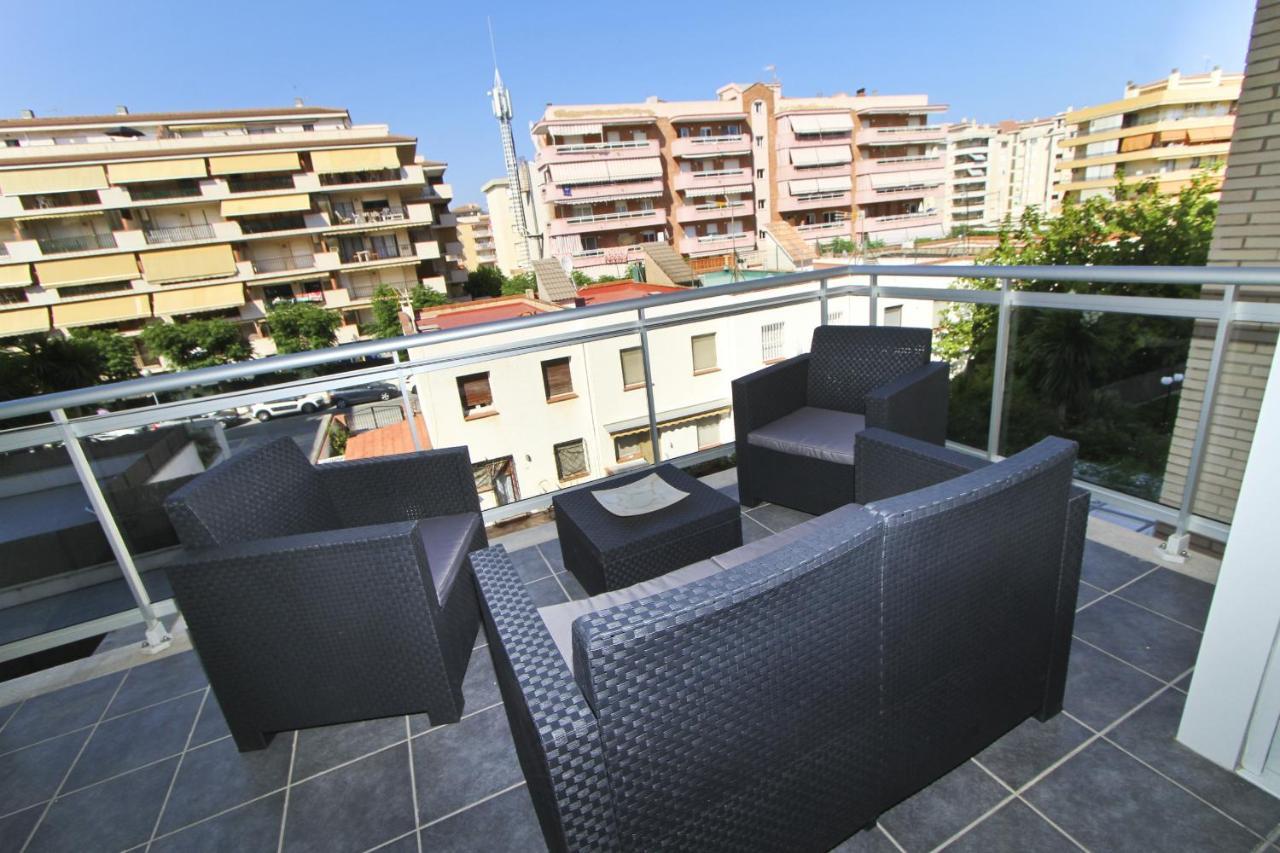 Roura 2 Planet Costa Dorada Apartment ลาปีเนดา ภายนอก รูปภาพ