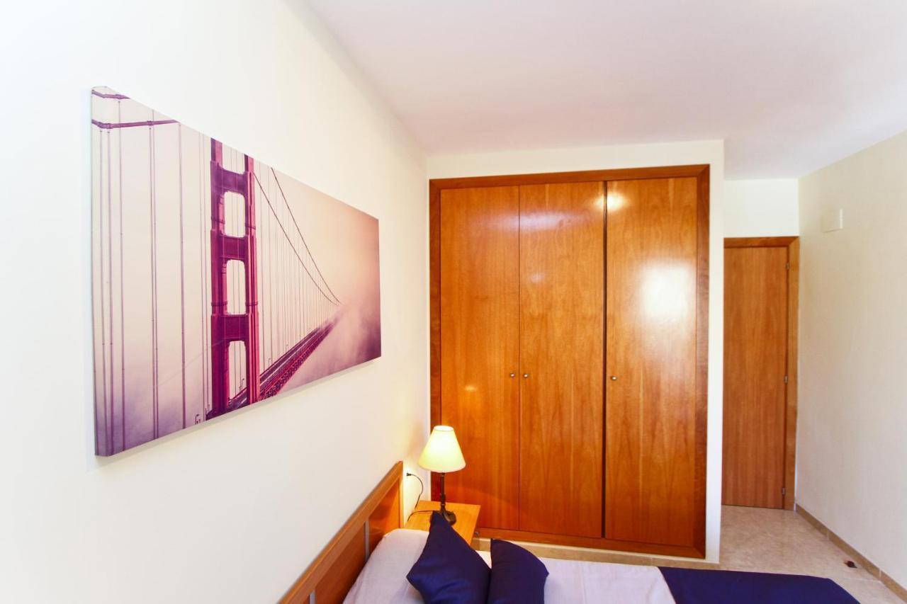 Roura 2 Planet Costa Dorada Apartment ลาปีเนดา ภายนอก รูปภาพ