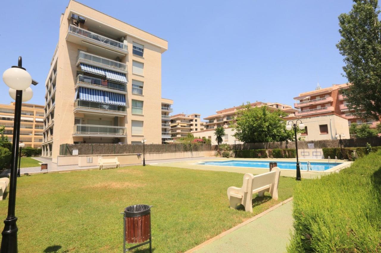 Roura 2 Planet Costa Dorada Apartment ลาปีเนดา ภายนอก รูปภาพ